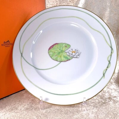 Hermes Nil Dinner Plate 27 cm Green Lotus Nile Porcelain Tableware with Box - Image 1 of 4