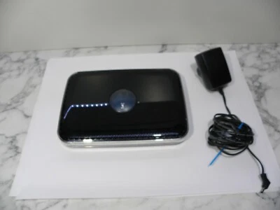 NETGEAR WNDR3300 RANGEMAX DUAL BAND 300 Mbps Wireless-N Router UK SELLER #BOX19 - Image 1 of 4