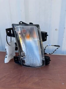 2018-2022 Jeep Wrangler Gladiator Front Left Turn Signal Lamp 68307245AG - Picture 1 of 4