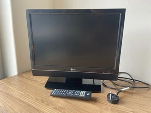 LG 19LS4D 19” Inch TV Television Freeview HDMI Caravan Player Gaming Garage CCTV - Picture 1 of 5