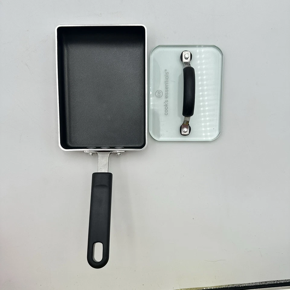 Japanese Skillet: Cooks Essential, Porcelain Enamel, Aluminum Nonstick w/Lid - Image 1 of 4