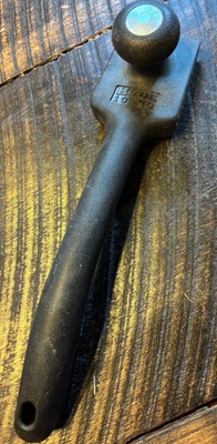 Hyde Paint Scraper, 10540, 2-1/2 inch 4 edge scraper, long handle Foto 1 de 3