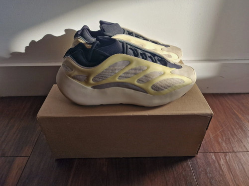 Adidas Yeezy 700 V3 Azael UK taglia 9 5