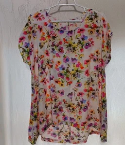 Komil Light Summer Floral Watercolor Print Short Sleeve Flowy Pocket Tunic Small - Picture 1 of 10