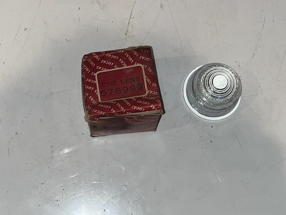 Lente de luz trasera transparente Morris Minor 1000 Lucas de colección NOS colmena con caja 576983 Foto 1 de 1