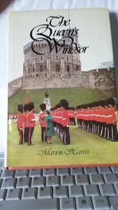 Queen Elizabeth II - The Queens Windsor by M. Harris 1985 Hardcover - Foto 1 di 5