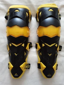 Acerbic Impact Evo Knee Protectors, Knee & Shin Guards - Picture 1 of 16