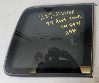 98-00 Toyota Rav4 4 Door OEM Right Passenger Rear Quarter Glass Window Privacy - Image 1 of 3