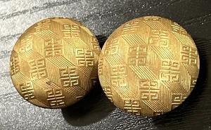 Orecchini Givenchy tono oro logo clip on cupola rotonda testurizzata firmati retrò anni 80 - Foto 1 di 3