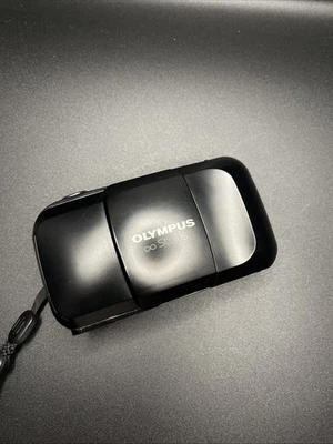 Cámara fotográfica Olympus mju 1 mju i Stylus negra AF apuntar y disparar 35 mm Foto 1 de 4