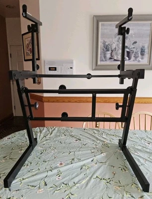 Como Nuevo Soporte "En Escenario" KS7365EJ Resistente Plegable-Z Soporte de Teclado de Dos Niveles Foto 1 de 4