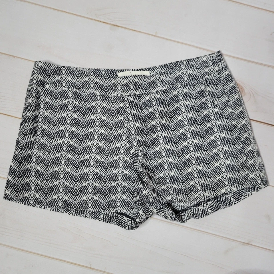 Pantalones cortos geométricos Joie Merci mezcla de lino y seda blanco y negro, talla 2 Foto 1 de 4