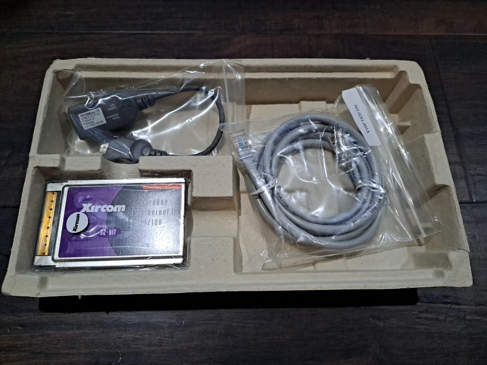 Xircom CardBus Ethernet II 10/100 PCMCIA PC Card #CBE2-100 New Open Box - Image 1 of 4