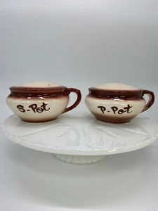 Large Vintage S-Pot P-Pot Jugs Unique Rare Salt & Pepper Shakers Ceramic 5 1/4" - Picture 1 of 9