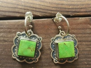 Don Lucas Sterling Earrings Gaspeite Dangle Green Signed 8 Grams Attractive! - Picture 1 of 8