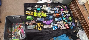 34 verschiedene meist Neuzeit Transformers Figuren & etwas Zubehör Autobots - Bild 1 von 8