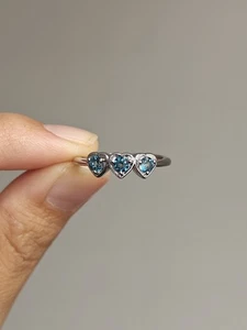 topaz 3 heart shape Silver Plated Ring - Picture 1 of 5