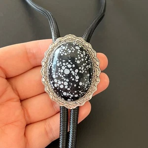 Collar de boda con base de encaje plateado copo de nieve obsidiana para hombre Bolo lazo cuerda encerada - Imagen 1 de 11