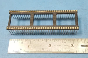 IC SOCKET, 64 PIN DIP SOCKET, 0.9", TYCO, WIRE WRAP, GOLD ON CONTACT AREA - Picture 1 of 6