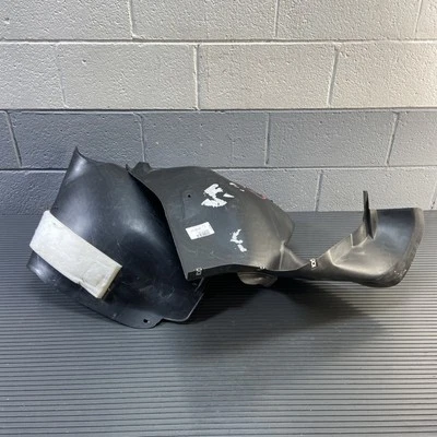 Protector guardabarros delantero izquierdo Volkswagen Tiguan 2009-2011 OEM *NOTA* Foto 1 de 4