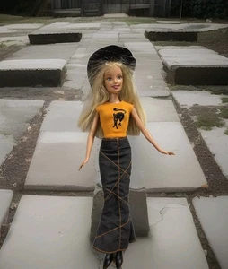 Vintage Mattel 2006 Halloween Hip Barbie - C163 - Bild 1 von 17