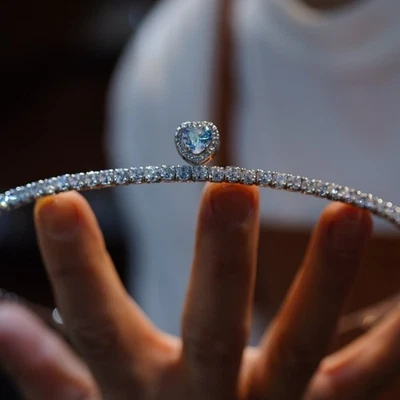 New Sweetheat shap Zircon Wedding Tiaras Crowns Headbands Brides Hair Accessory - Image 1 of 4