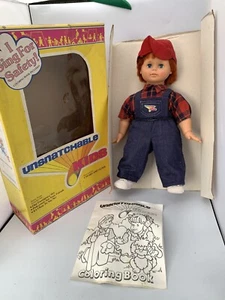 Vintage unsnatchable Kids 1988 Safety Boy Doll Coloring Book Box ** See condition - Bild 1 von 19