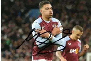 ASTON VILLA & ENGLAND: MORGAN ROGERS SIGNED 6x4 GOAL CELEBRATION PHOTO+COA - Picture 1 of 1