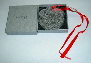 Auténtico LALIQUE 2002 Ombelles Umbelas Cristal Navidad Cinta Adorno Nuevo en Caja - Imagen 1 de 4