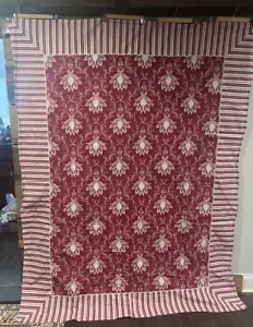 Williams Sonoma Red/ White Striped Christmas 100% Cotton 70x 96 Tablecloth SALE! - Picture 1 of 5