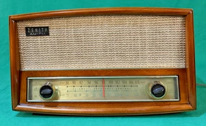 Vintage 1959 Zenith G730 AM/FM Röhrenradio - funktioniert mit einigen Problemen, wunderschön! - Bild 1 von 13