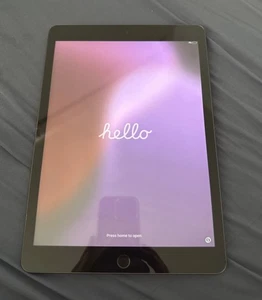 iPad 9. generation 256GB Wi-Fi - Afbeelding 1 van 7