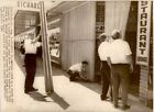 LD355 1968 Wire Photo BOARDING UP A LOUNGE IN DOWNTOWN MIAMI VIOLENT RACE RIOTS