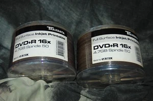 100 x TRAXDATA DVD+R 16X SPEED PRINTABLE 4.7GB BLANK DISCS ~ BRAND NEW SEALED ~ - Bild 1 von 4