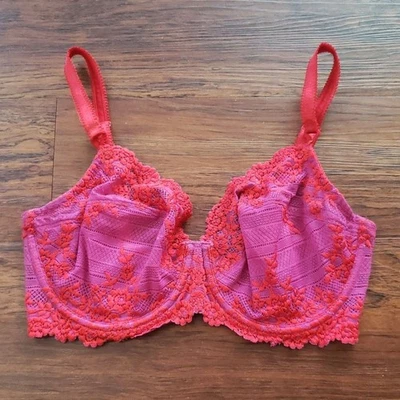Sujetador Wacoal Rojo Púrpura Elegante Femenino Tranquilo Lujo Delicado Hada Encaje Talla 34DDD Foto 1 de 4