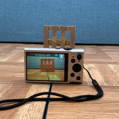 Canon PowerShot ELPH 130 IS 16.0MP Digital Camera *USED* - Image 1 of 4