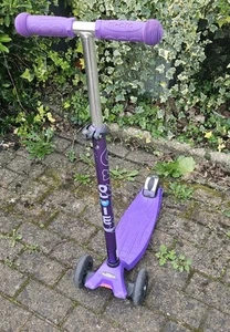 MAXI Micro Scooter Deluxe Lila Guter Zustand - Bild 1 von 10