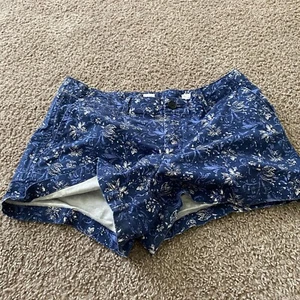 Short estivi floreali blu Gap taglia 4 - Foto 1 di 7