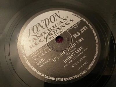 JOHNNY CASH : IT'S JUST ABOUT TIME  /  I JUST THOUGHT YOU'D LIKE TO KNOW  78.rpm Foto 1 de 4