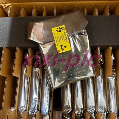 New Lenovo ThinkSystem 930-24i 4GB Flash PCIe x8 RAID Adapter FRU P/N: 01KN509 - Image 1 of 4