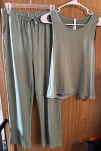 Women’s Kimberly Flowy Athletic Pants & Sleeveless Shirt Combo Green Size Large - Picture 1 of 8