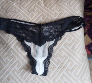 VTG 2010 VICTORIA’S SECRET Black Ivory Mesh Low Rise Thong S Panty LACE Trim - Picture 1 of 5