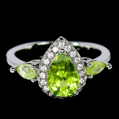 NATURAL AAA GREEN PERIDOT & WHITE CZ STERLING 925 SILVER RING SIZE 7.5 - Image 1 of 4