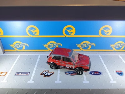 Matchbox VW Golf GTI rojo MB33  Foto 1 de 3