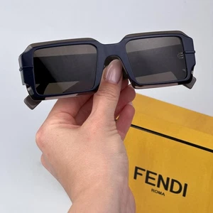 Fendi Women Sunglasses Brown Rectangle FE40073U FENDIGRAPHY 50E NEW AUTHENTIC - Picture 1 of 9