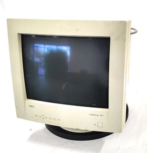 NEC 15" MultiSync XE17 Retro Gaming CRT VGA Monitor JC1733VMA .28dp 1280x1024 - Picture 1 of 8