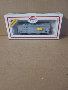 Model Power HO Scale Norfolk & Western Covered Hopper #177504 - Picture 1 of 12