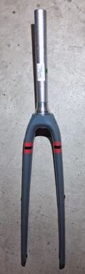 Trek Aluminum Carbon Fiber Fork 700c Thru Axle Disc Brake Used Great Condition - Image 1 of 4