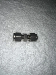 Swagelok Rohrverschraubung, Überwurf, 1/4 Zoll Rohr OD (SS-400-6) - Bild 1 von 2