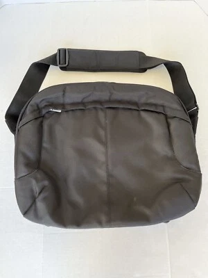 Belkin Laptop Computer Messenger Bag, Black. Foto 1 de 4